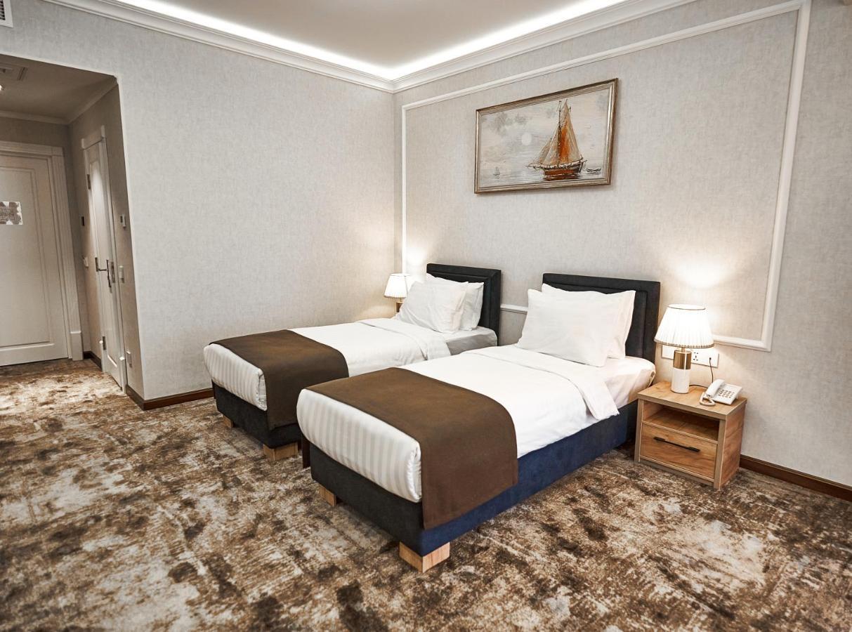 Garnet Hotel Tashkent Esterno foto