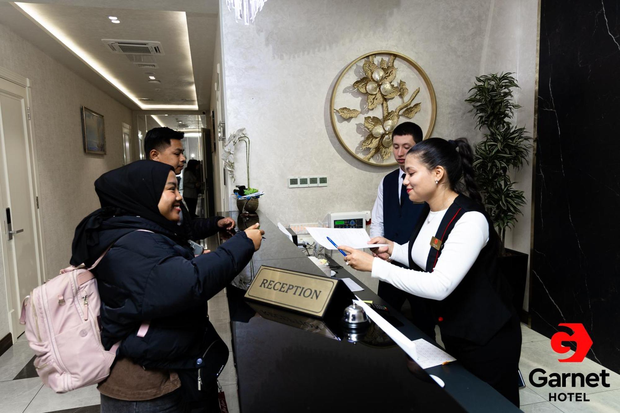 Garnet Hotel Tashkent Esterno foto
